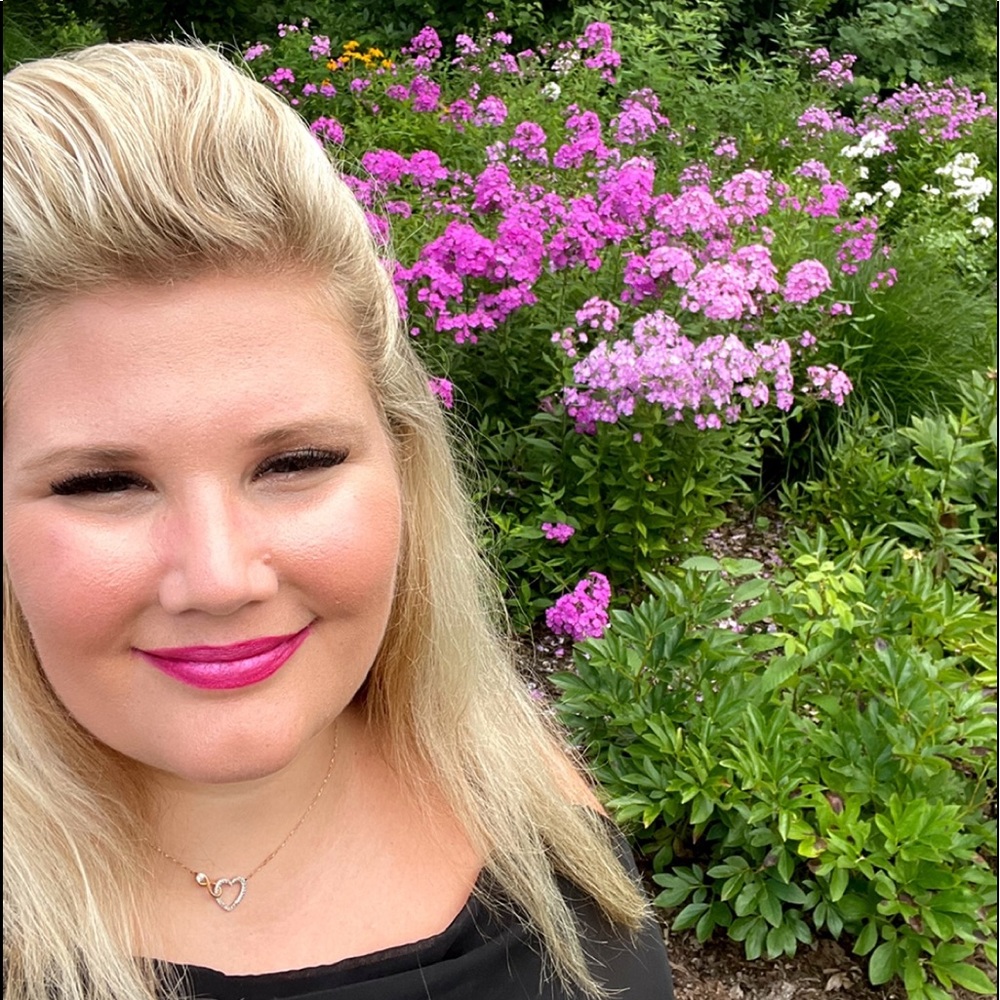 Meet your Posher, Vicki